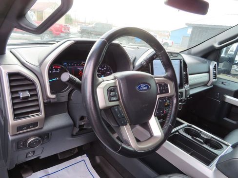 Used 2022 Ford F250 Lariat w/ Chrome Package image 32