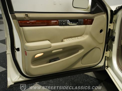 Used 1998 Cadillac Seville STS w/ Heated Seats Pkg image 35