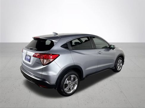 Used 2017 Honda HR-V EX image 6