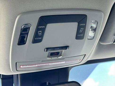 Certified 2023 Toyota Sienna LE image 19