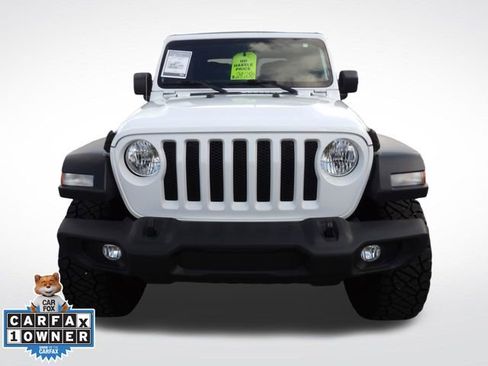 Used 2020 Jeep Wrangler Sport image 2