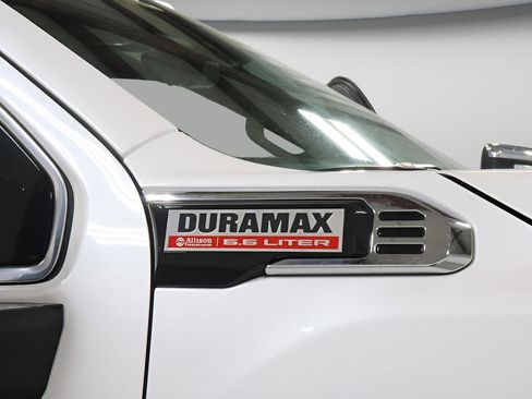 Used 2025 GMC Sierra 3500 Denali w/ Denali Reserve Package image 31