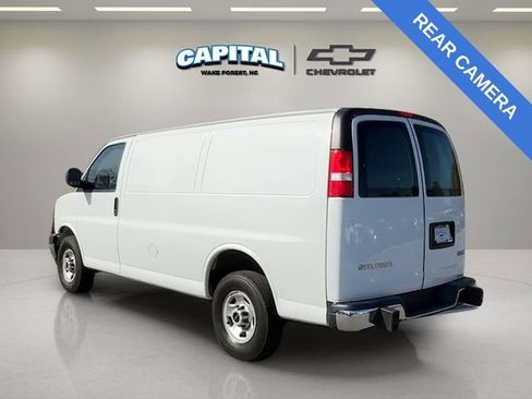 Used 2024 GMC Savana 2500 Work Van w/ Driver Convenience Package image 3