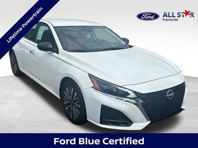 Used 2025 Nissan Altima 2.5 SV