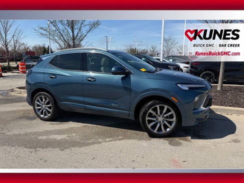 Used 2024 Buick Encore GX Avenir w/ Avenir Technology Package image 4