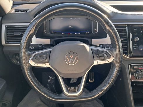 Used 2021 Volkswagen Atlas Cross Sport SEL Premium image 20