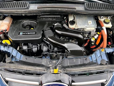 Used 2018 Ford C-MAX Titanium w/ Equipment Group 301A image 34