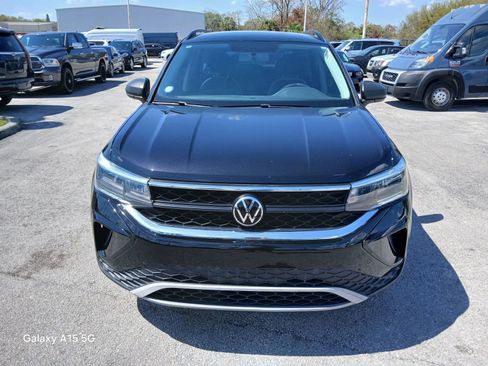 Used 2022 Volkswagen Taos S image 3