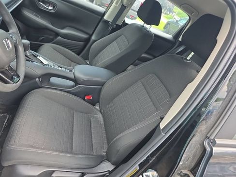 Used 2023 Honda HR-V LX image 10