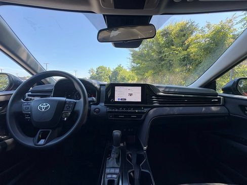 Used 2025 Toyota Camry LE FWD image 13