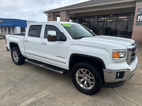 Used 2015 GMC Sierra 1500 SLT w/ SLT Crew Cab Value Package AWD/4WD image 2