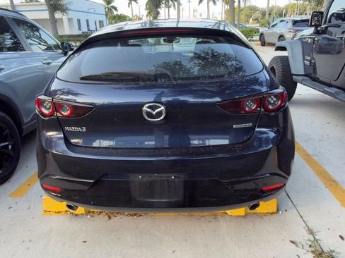 Used 2020 MAZDA MAZDA3 Hatchback FWD image 6