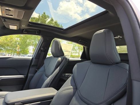 New 2026 Lexus ES 350h w/ Cold Area Package FWD image 21