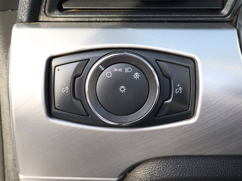 Used 2022 Ford Mustang Premium image 17