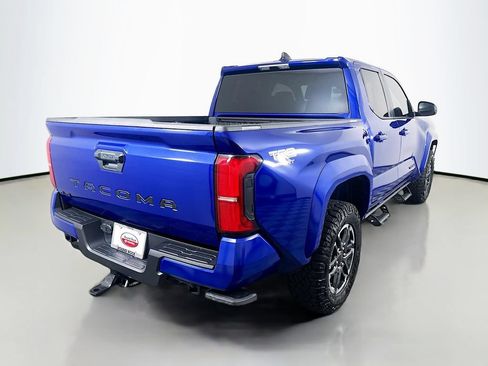 Certified 2025 Toyota Tacoma TRD Sport AWD/4WD image 5