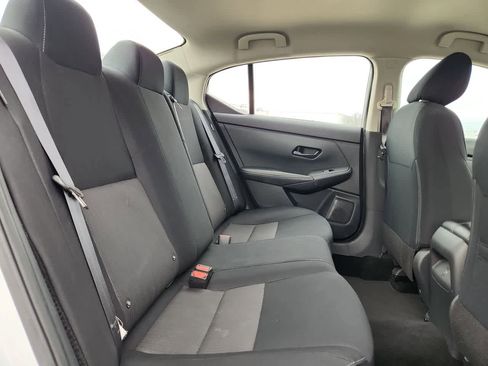 Used 2024 Nissan Sentra SV image 17