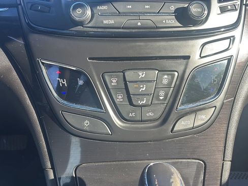 Used 2016 Buick Regal Premium image 24