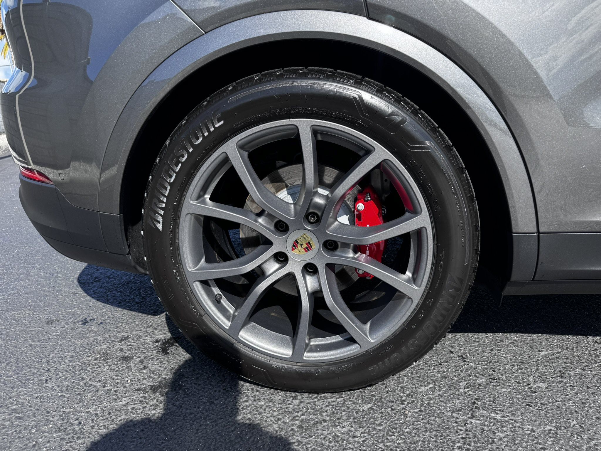 Certified 2024 Porsche Cayenne S AWD/4WD image 33