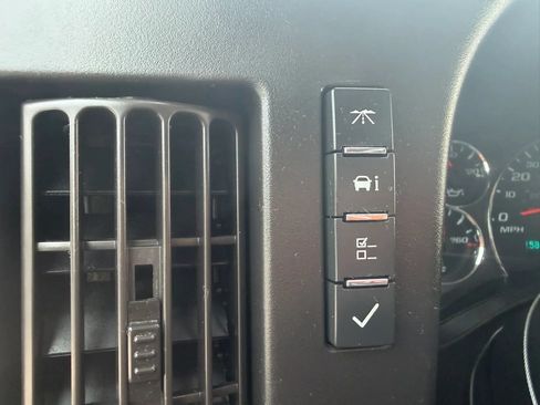 Used 2021 GMC Savana 2500 w/ Driver Convenience Package RWD image 17