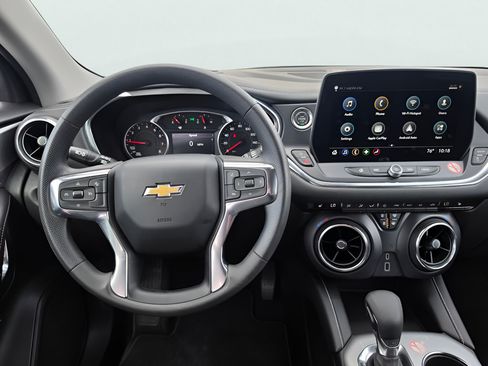 Used 2025 Chevrolet Blazer LT AWD/4WD image 21