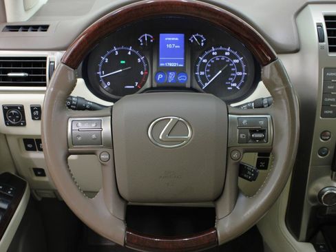 Used 2014 Lexus GX 460 w/ Premium Package AWD/4WD image 60