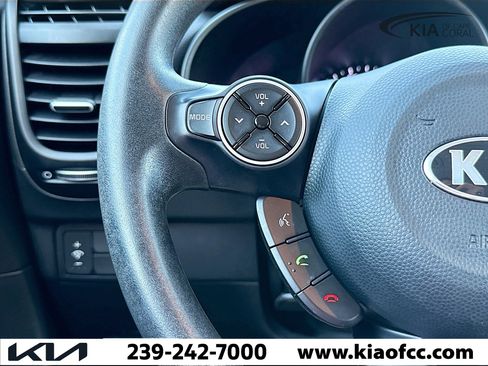 Used 2018 Kia Soul Base image 30