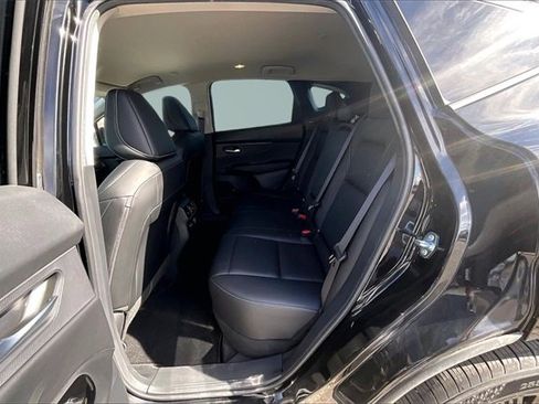 Certified 2025 Nissan Murano SV image 23