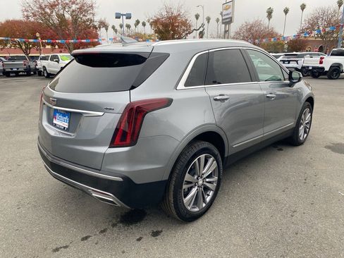 Used 2025 Cadillac XT5 Premium Luxury image 11