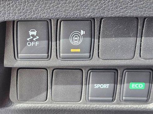Used 2017 Nissan Rogue S FWD image 7