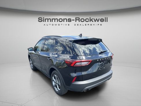 Used 2025 Ford Escape ST-Line AWD/4WD image 3