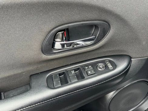 Used 2020 Honda HR-V Sport image 14