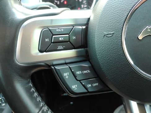Used 2019 Ford Mustang GT Premium RWD image 34