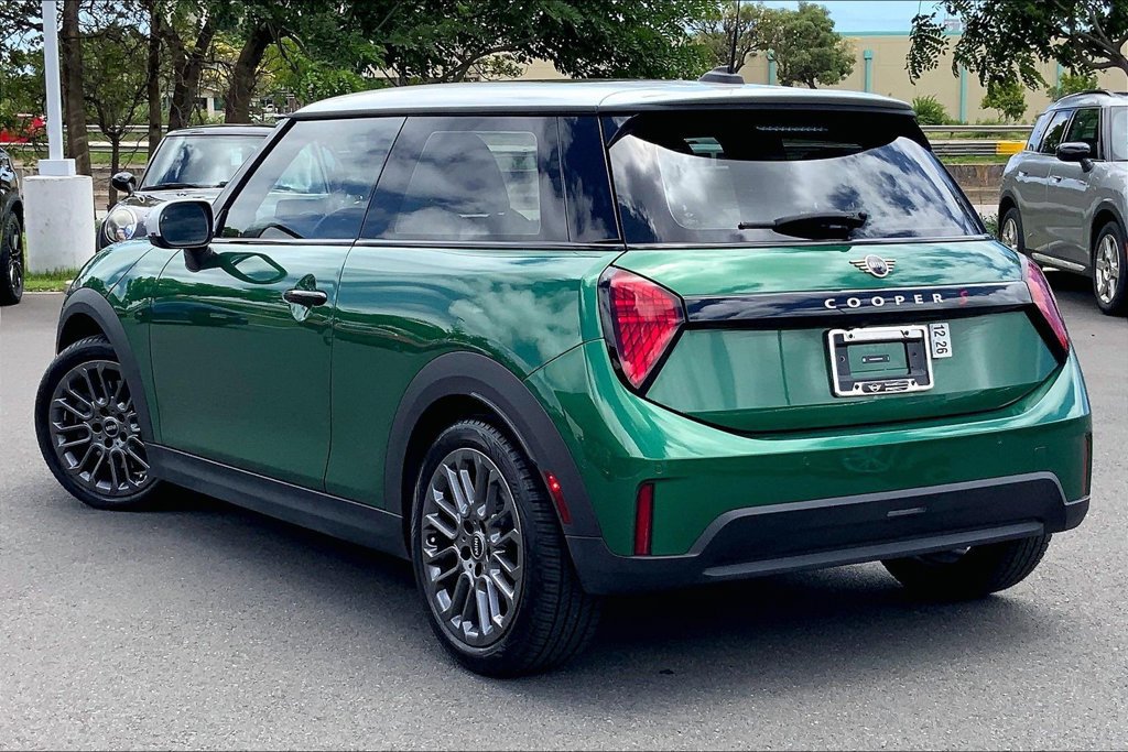 Used 2025 MINI Cooper S FWD image 11