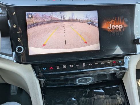 New 2026 Jeep Grand Cherokee Limited AWD/4WD image 23
