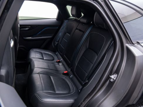 Used 2020 Jaguar F-PACE S image 15