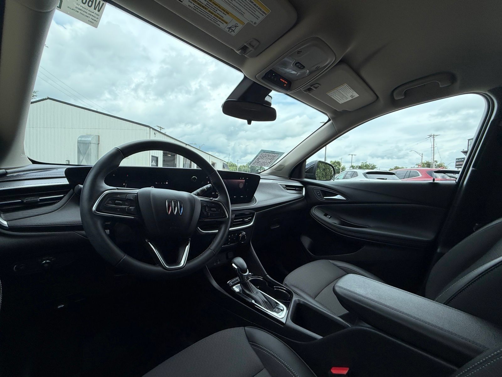 Used 2024 Buick Encore GX Preferred w/ Comfort Package FWD image 17