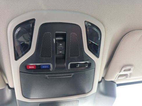 Used 2023 Subaru Outback Onyx Edition image 10