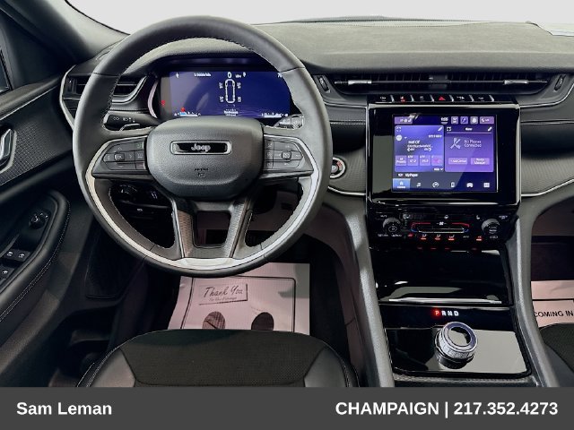 Used 2025 Jeep Grand Cherokee L Altitude RWD image 21