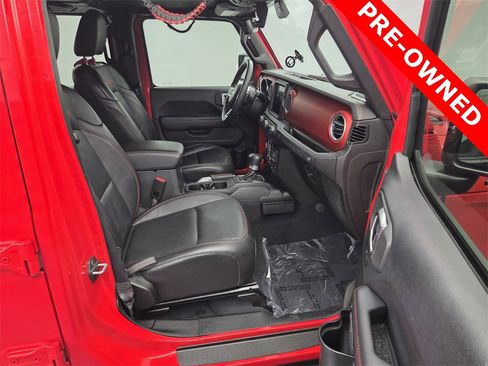 Used 2018 Jeep Wrangler Unlimited Rubicon w/ Dual Top Group image 14