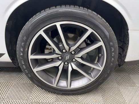Used 2023 Dodge Challenger GT w/ Plus Package image 6