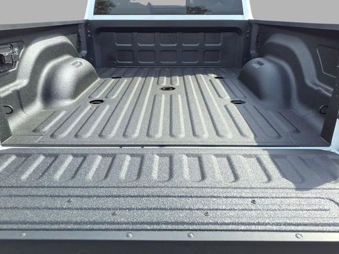 New 2026 RAM 2500 Laramie AWD/4WD image 25