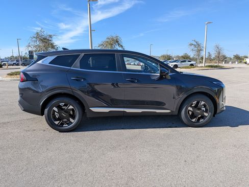 New 2026 Kia Sportage LX image 4