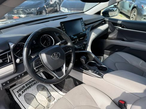 Used 2022 Toyota Camry XLE AWD/4WD image 11