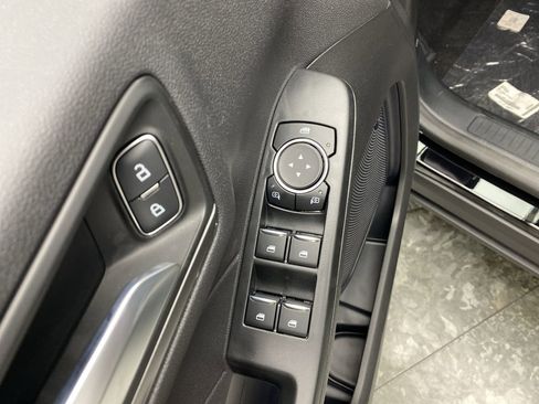 New 2024 Ford Escape SE FWD image 8