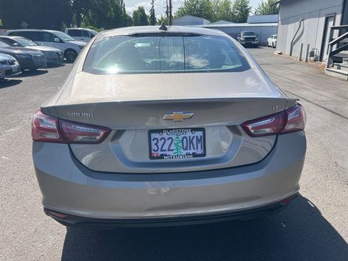 Used 2022 Chevrolet Malibu LT FWD image 6