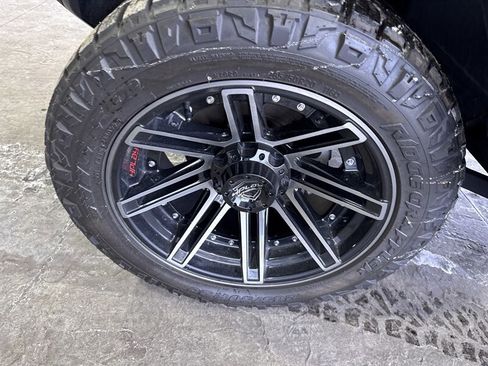 Used 2023 Jeep Wrangler Sport image 10