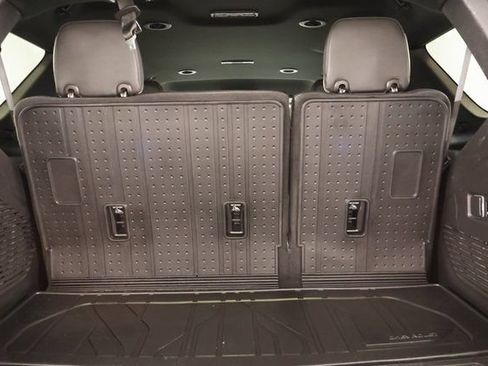 Used 2023 Chevrolet Tahoe Premier AWD/4WD image 26