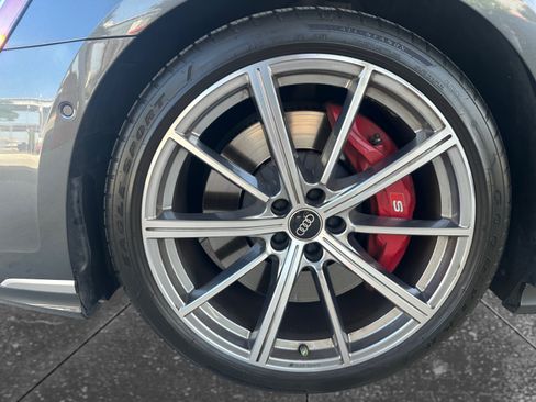 Used 2023 Audi S8 AWD/4WD image 9