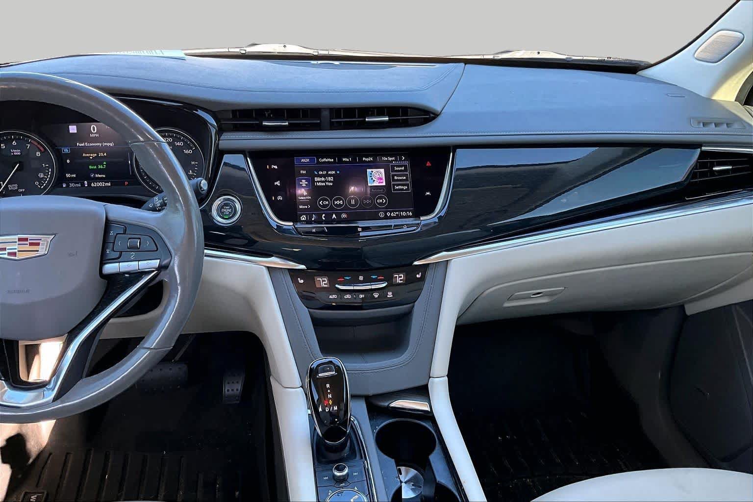Used 2020 Cadillac XT6 Premium Luxury FWD image 7