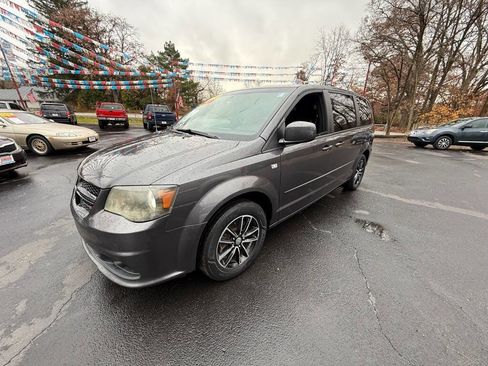 Used 2014 Dodge Grand Caravan SE image 7